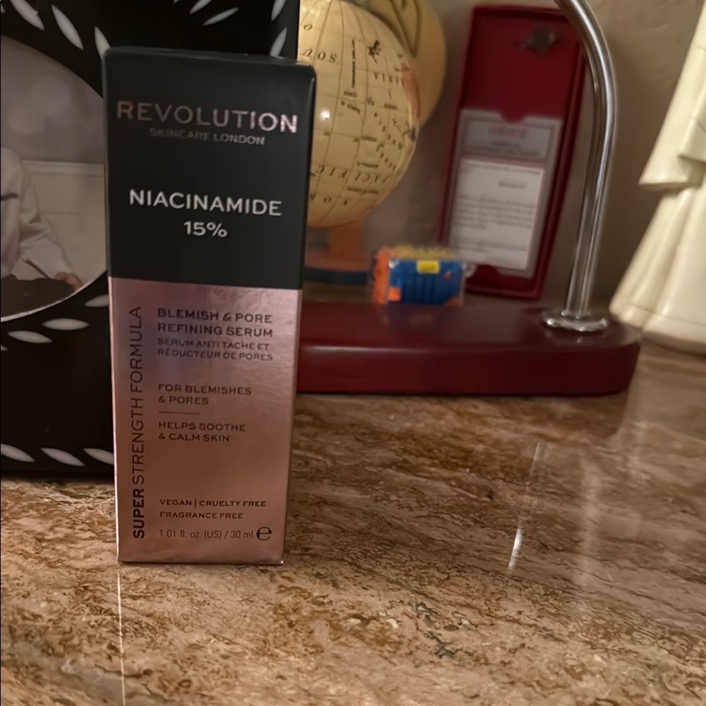 Revolution Skincare Niacinamide 15% Serum - Black and Pink